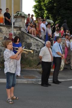 KNOBLEHARJEVO 2012 - Otvoritev ceste in pločnika do osnovne šole Frana Metelka 10